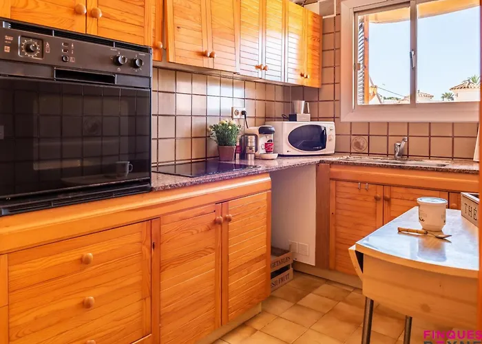 Apartment 2 Con Terraza Y Tenis, Cerca De La Playa - Es-298-36